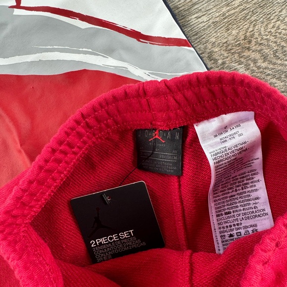 Brand New Jordan Boy’s 2-piece Set T-shirt and Shorts - Picture 5 of 7